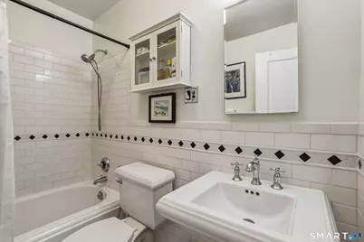 869 Farmington Avenue #104, West Hartford, CT 06119 - Photo 10