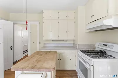 44 Granada Terrace, New London, CT 06320 - Photo 14