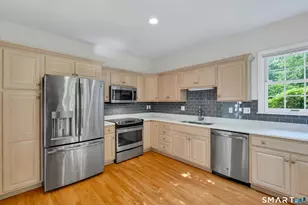 6 Wyckford Ln, Old Lyme, CT 06371 - Photo 28