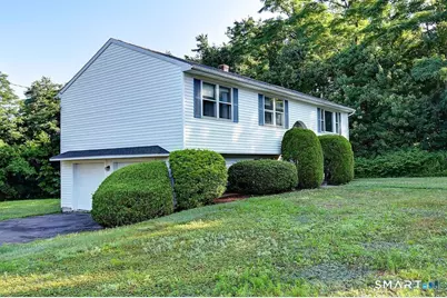 54 Skyview Drive, Naugatuck, CT 06770 - Photo 4