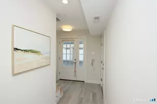 25 Beaumont St, Fairfield, CT 06824 - Photo 2
