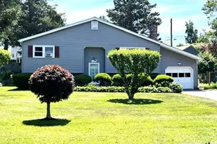 122 Black Point Rd, East Lyme, CT 06357 - Photo 1