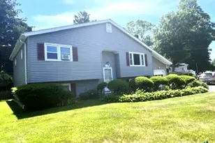 122 Black Point Rd, East Lyme, CT 06357 - Photo 4