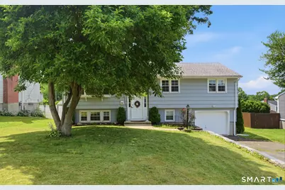 77 Clarendon Terrace, Newington, CT 06111 - Photo 2