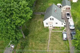 228 Douglas Dr, Meriden, CT 06451 - Photo 2