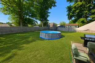 228 Douglas Dr, Meriden, CT 06451 - Photo 20