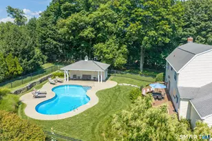 100 Sherley Pl, Fairfield, CT 06825 - Photo 28