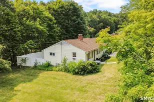 51 Mohawk Dr, Wallingford, CT 06492 - Photo 2