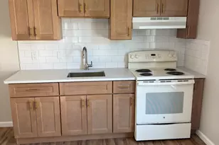 18 Cherry St, Milford, CT 06460 - Photo 2