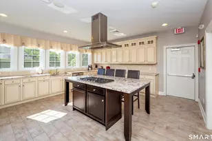 232 Brookside Ct, Newtown, CT 06470 - Photo 34