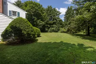 54 Parkview Dr, Avon, CT 06001 - Photo 4