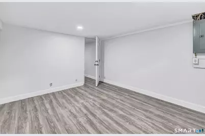 8 River Road, East Haven, CT 06512 - Photo 32