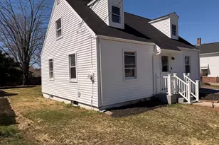 8 River Rd, East Haven, CT 06512 - Photo 2