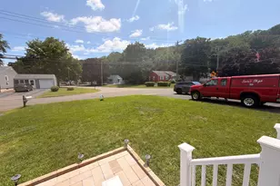 8 River Rd, East Haven, CT 06512 - Photo 4