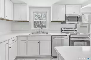 8 River Rd, East Haven, CT 06512 - Photo 18