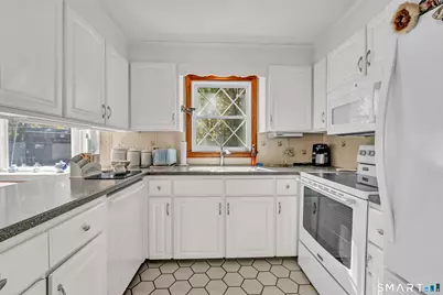 401 Highland Avenue, Torrington, CT 06790 - Photo 10