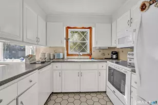 401 Highland Ave, Torrington, CT 06790 - Photo 10