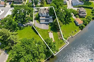 10 Scholes Ln, Essex, CT 06426 - Photo 2