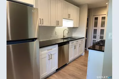 1000 Knapps Highway #29, Fairfield, CT 06825 - Photo 6