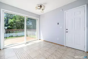 26 Marva Ln, Stamford, CT 06903 - Photo 8