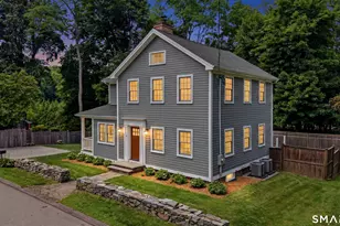 15 High St, Essex, CT 06426 - Photo 2