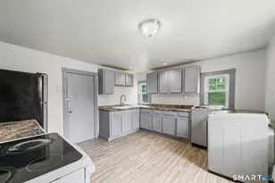 66 Pearl St, Seymour, CT 06483 - Photo 8