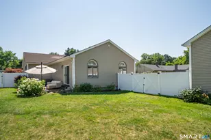 1939 Main St, Newington, CT 06111 - Photo 38