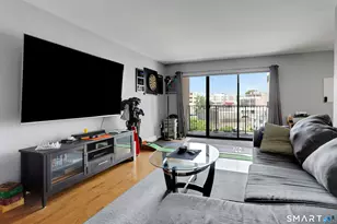 910 Hope St, Stamford, CT 06907 - Photo 4