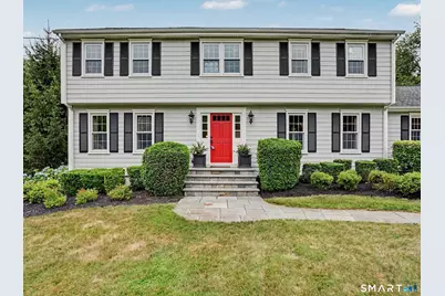 16 Mallett Drive, Trumbull, CT 06611 - Photo 2