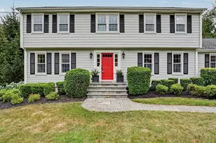 16 Mallett Dr, Trumbull, CT 06611 - Photo 2