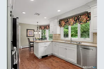16 Mallett Drive, Trumbull, CT 06611 - Photo 12