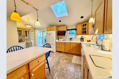 22 Cavan Road, East Hartford, CT 06118 - Photo 6