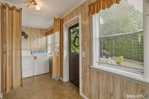 26 Washington St, Derby, CT 06418 - Photo 4