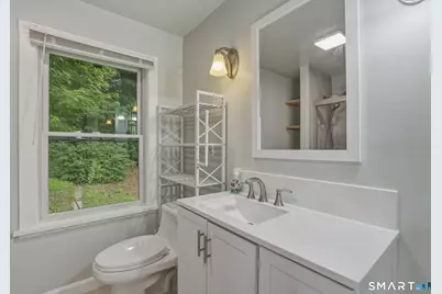 26 Washington Street, Derby, CT 06418 - Photo 20