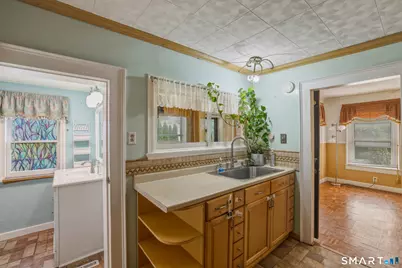 26 Washington Street, Derby, CT 06418 - Photo 8