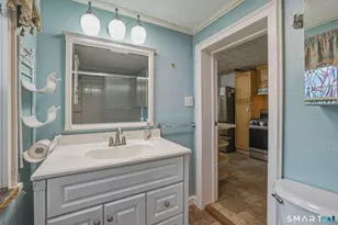 26 Washington St, Derby, CT 06418 - Photo 10