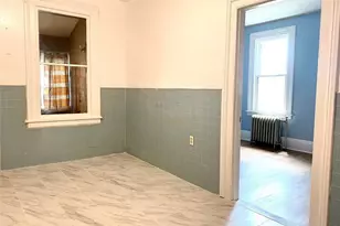 206 Franklin Ave, Hartford, CT 06114 - Photo 6