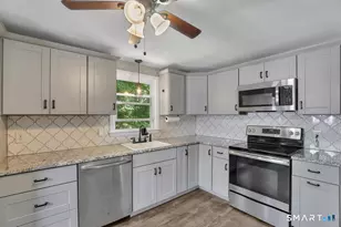151 Tanner St, Manchester, CT 06042 - Photo 6