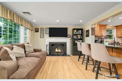 16 Raymond Place, Cromwell, CT 06416 - Photo 6