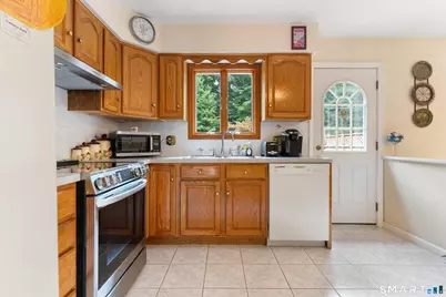19 Driftwood Lane, Shelton, CT 06484 - Photo 6