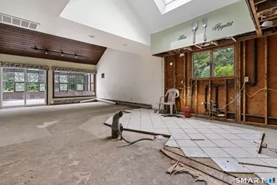 95 Park Avenue, Shelton, CT 06484 - Photo 8