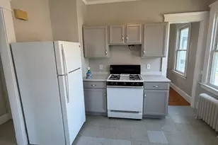 135 East Ave, West Haven, CT 06516 - Photo 1