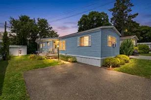 10 Chestnut Dr, Westbrook, CT 06498 - Photo 1