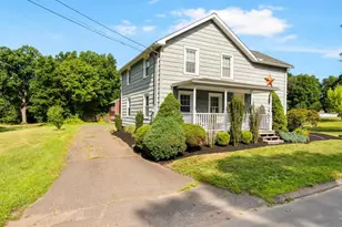 834 Bee St, Meriden, CT 06450 - Photo 2