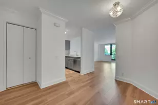 25 Forest St, Stamford, CT 06901 - Photo 6