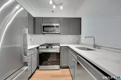 25 Forest Street #4F, Stamford, CT 06901 - Photo 8