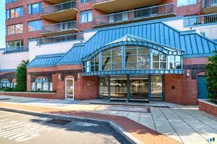 25 Forest St, Stamford, CT 06901 - Photo 2