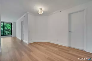 25 Forest St, Stamford, CT 06901 - Photo 16