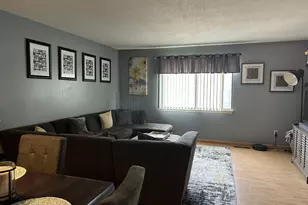 136 Webster Ct, Newington, CT 06111 - Photo 6