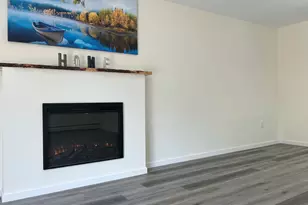38 Sutton Pl, Bloomfield, CT 06002 - Photo 10